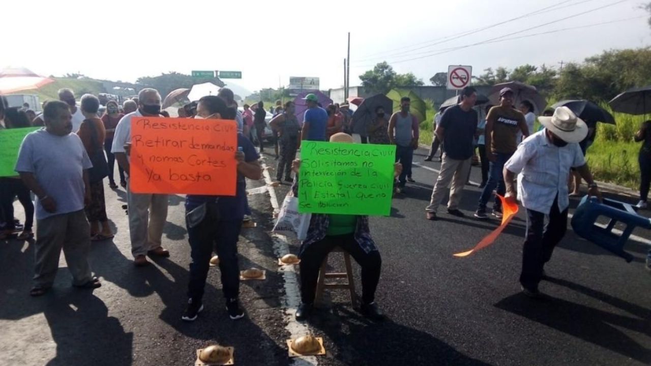 Bloquean Carretera En Veracruz Pobladores Exigen Tarifas Justas A