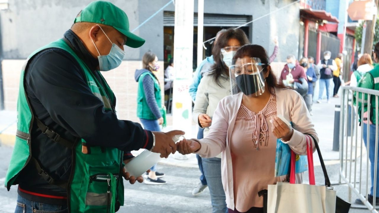 Próxima semana concluye aplicación de la primera dosis a personas de 50