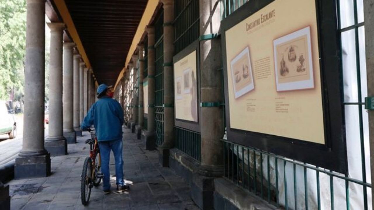 Con exposición en sus rejas museo Panteón de San Fernando celebra 15