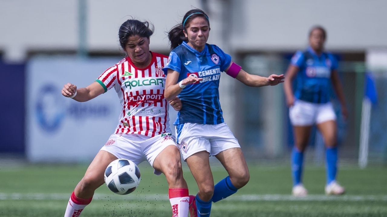 Conoce A Dalia Molina Jugadora Profesional De Cruz Azul El Heraldo