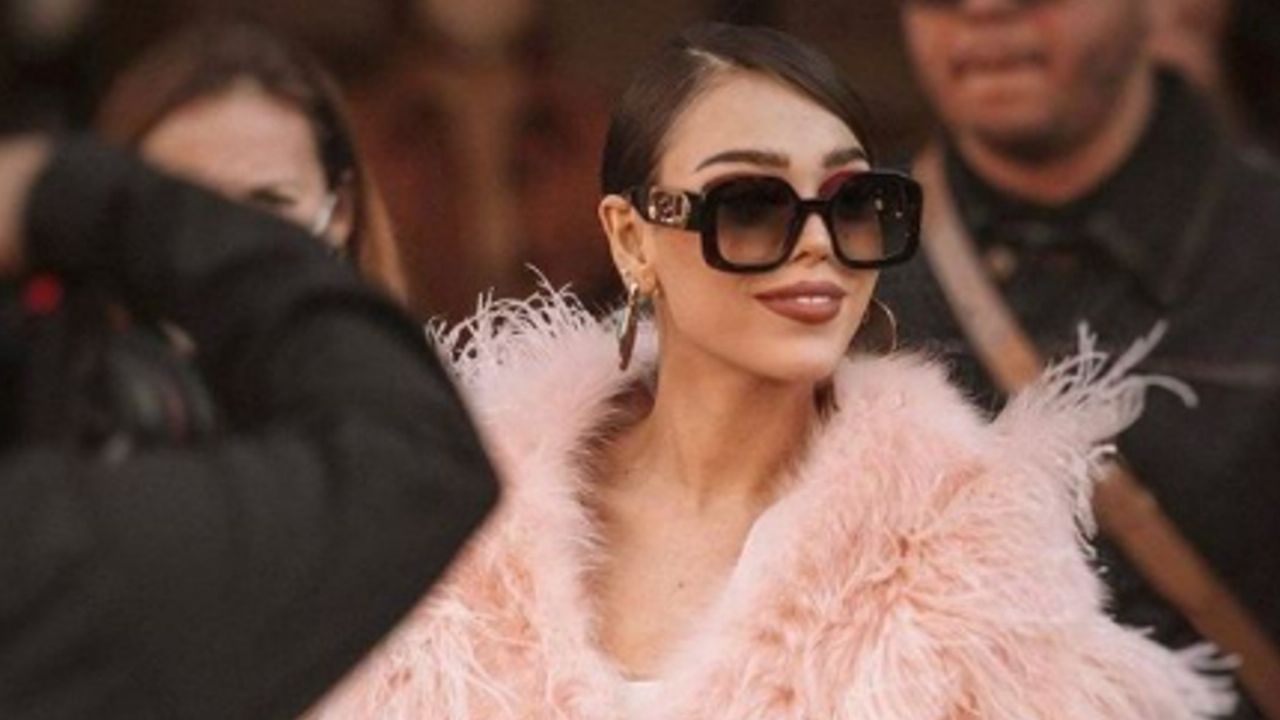 Danna Paola Enciende Las Redes Con Vestido De Encaje Ideal Para Lucir