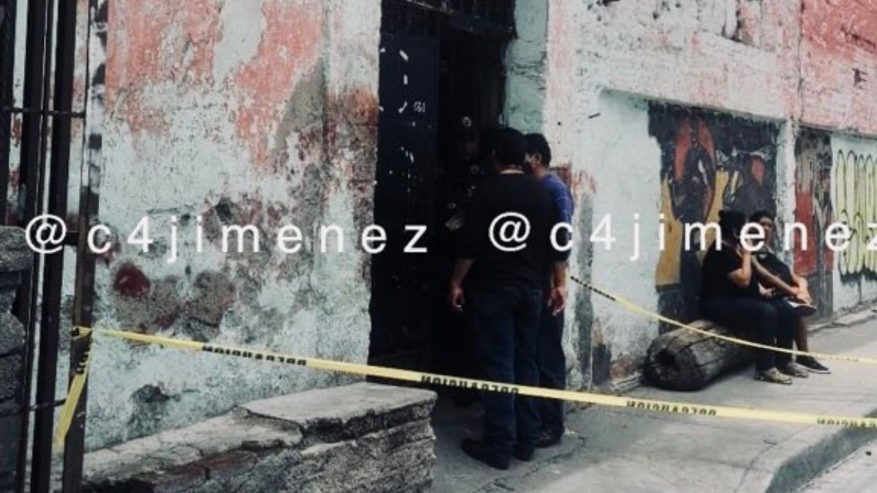 Encuentran cuerpo maniatado en vecindad de Tepito llevaba días en un