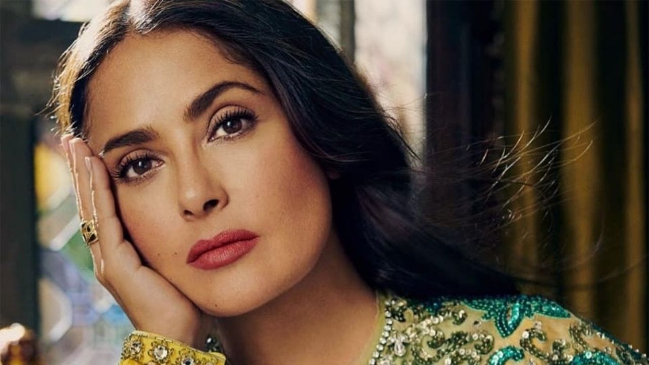 Salma Hayek Conquista La Red En Atrevido Bikini Presume Belleza Al