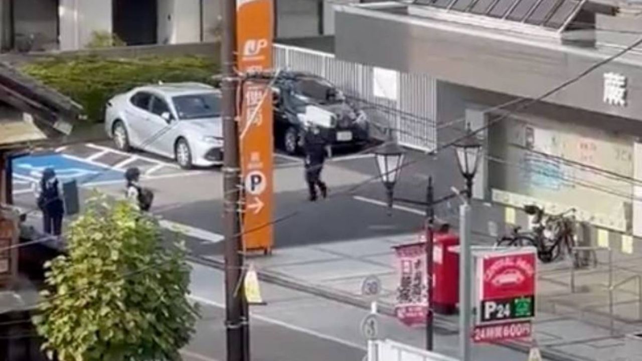 VIDEO Pánico en Japón hombre armado se atrinchera en una intensa