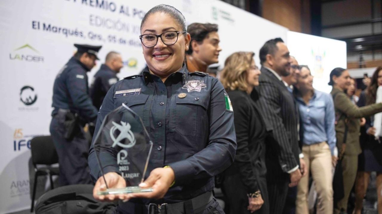 Se Gan Una Casa Una Mujer Fue Reconocida Como La Polic A Del A O En