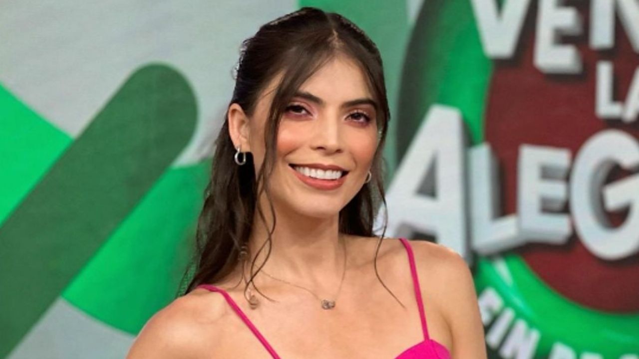 Esmeralda Ugalde Se Despide Del Verano En El Bikini Y Kimono Que Te