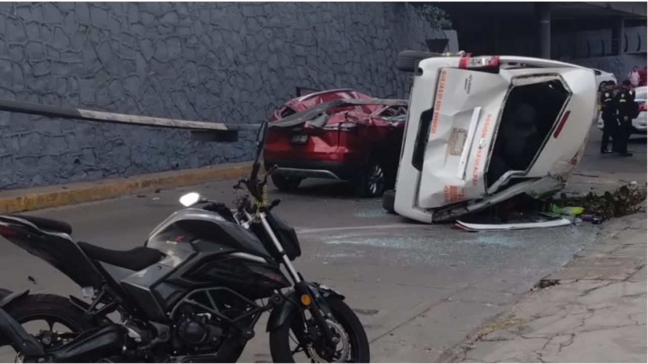 Combi Pierde El Control Y Cae Desde Puente De Perif Rico Norte