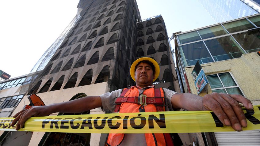 Una familia demuele el edificio de Génova 33, en Zona Rosa