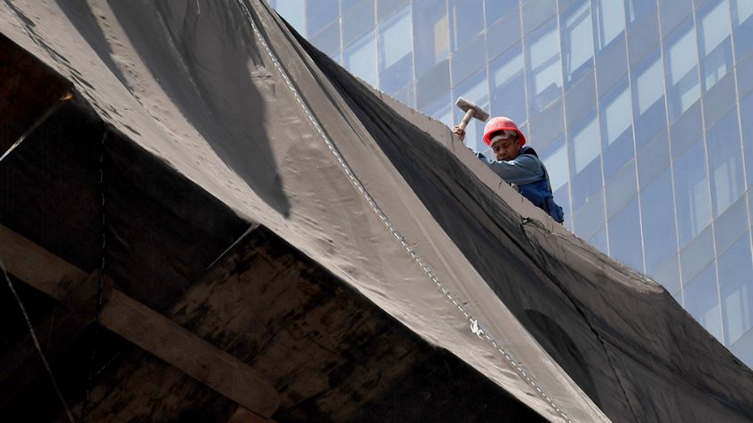 Una familia demuele el edificio de Génova 33, en Zona Rosa