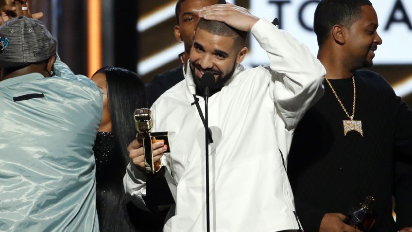 Drake se lleva noche de los Billboard