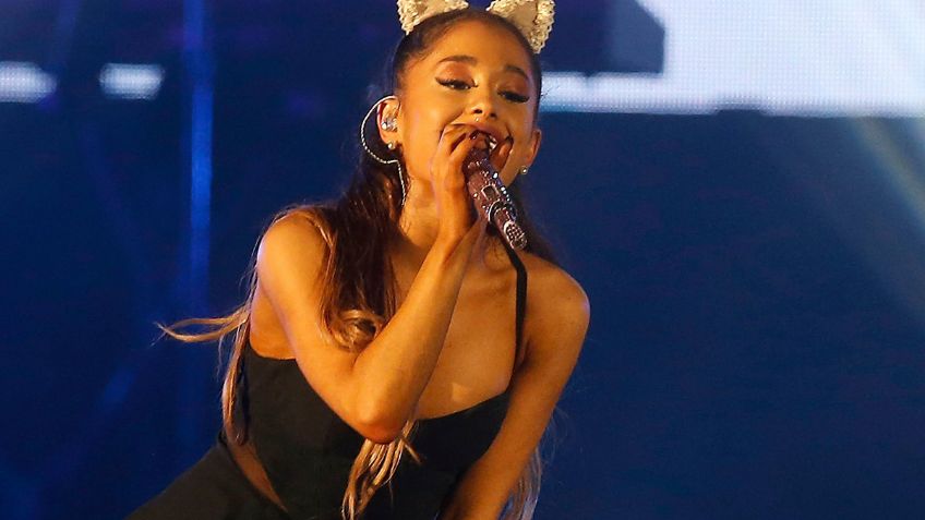 Ariana Grande regresa a EU tras ataque en Manchester; músicos cancelan conciertos