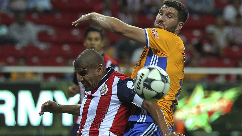 Tigres contra Chivas, inicia la batalla