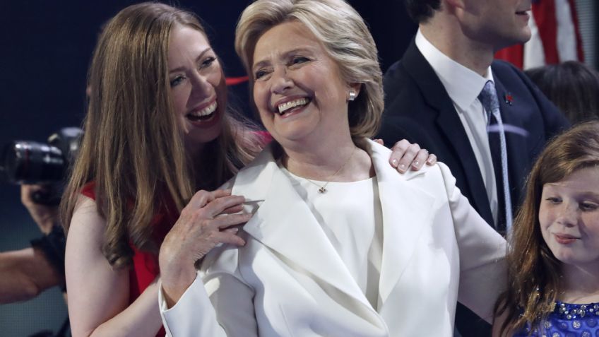 Chelsea Clinton, lanza su nuevo libro sin buscar fuero político