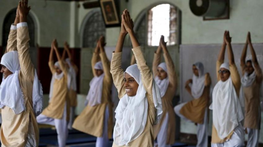 El yoga: de práctica 'prohibida” a tendencia popular en Egipto