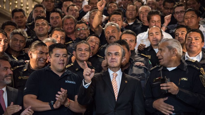 Miguel Ángel Mancera inicia la carrera por la candidatura al 2018