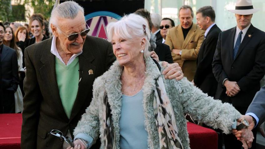 Stan Lee; su esposa Joan muere a los 93 años