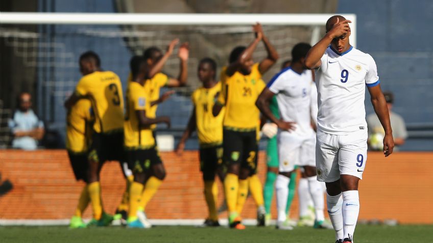 Jamaica gana 2-0 a Curazao en Grupo C de Copa Oro