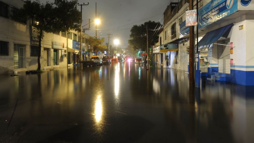 Encharcamientos en al menos 7 delegaciones por lluvias