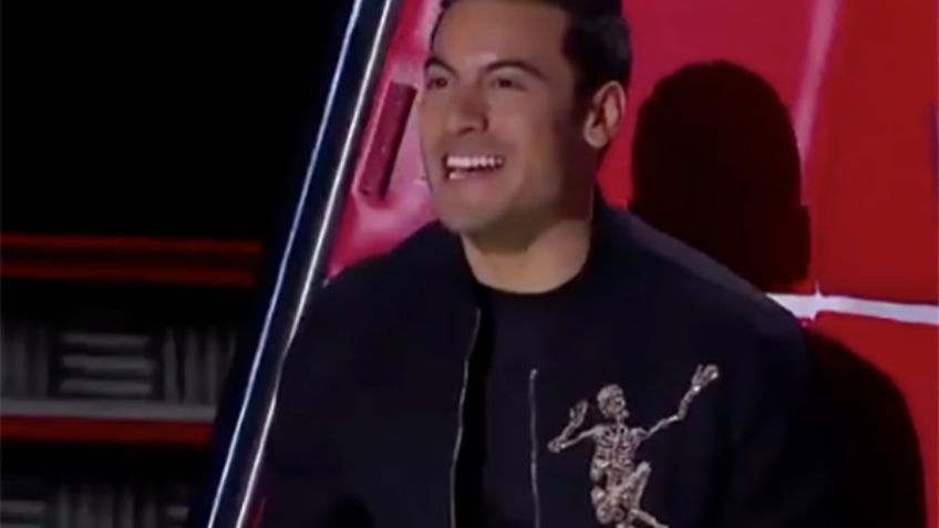 Participante de La Voz le pide matrimonio a Carlos Rivera al aire: VIDEO