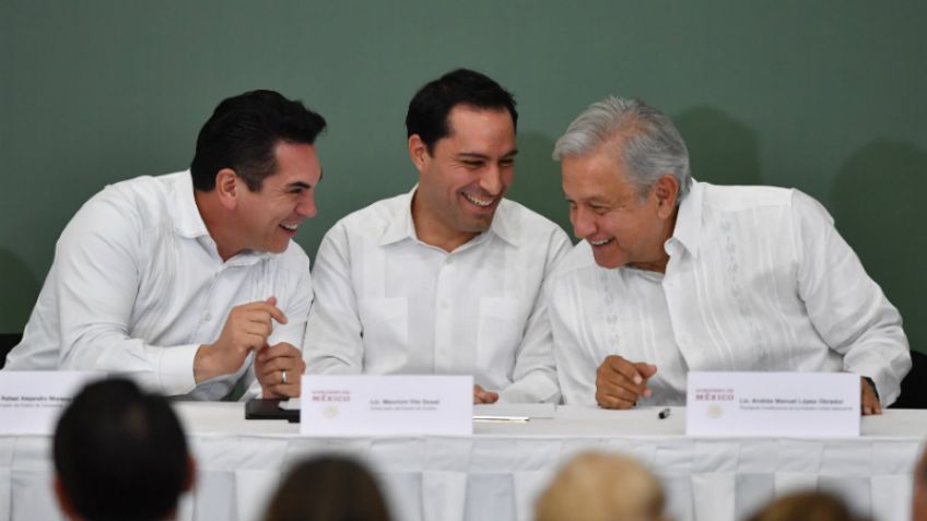 Se garantizará derecho a la salud a todos los mexicanos, destaca López Obrador