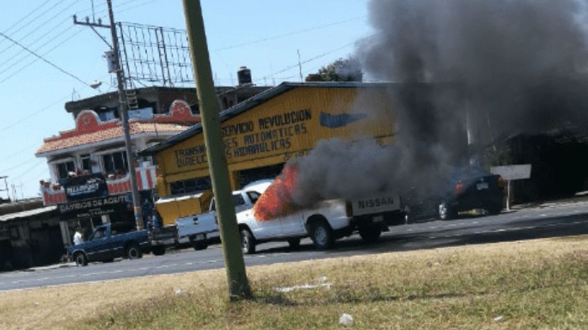 FOTOS: Segundo día de narcobloqueos en Michoacán