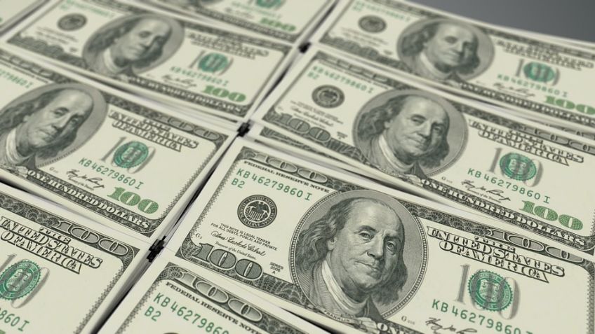 Dólar alcanza 20.49 pesos a la venta en bancos de la Ciudad de México