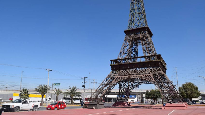 Hombre se suicida en réplica de la Torre Eiffel en Durango