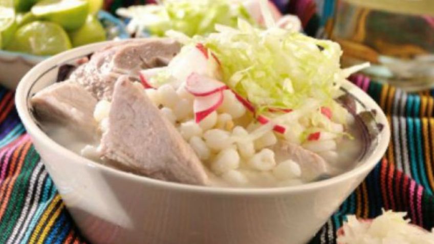 ¡Cómetelo sin culpa! El Pozole es rico y nutritivo, afirma el IMSS