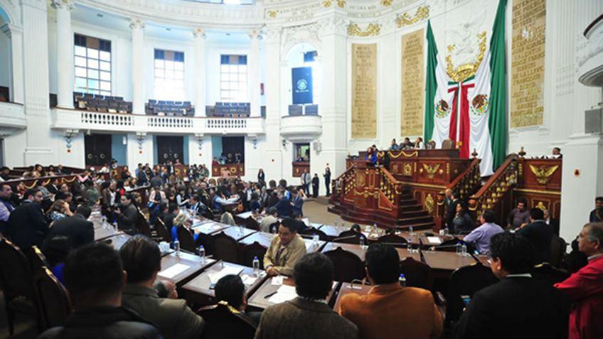 Instalan el primer Congreso de la Ciudad de México; rinden protesta 66 diputados