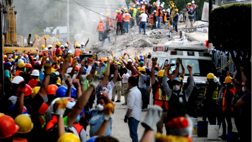 #19deSeptiembre 1985 y 2017: Los terremotos que unieron a México