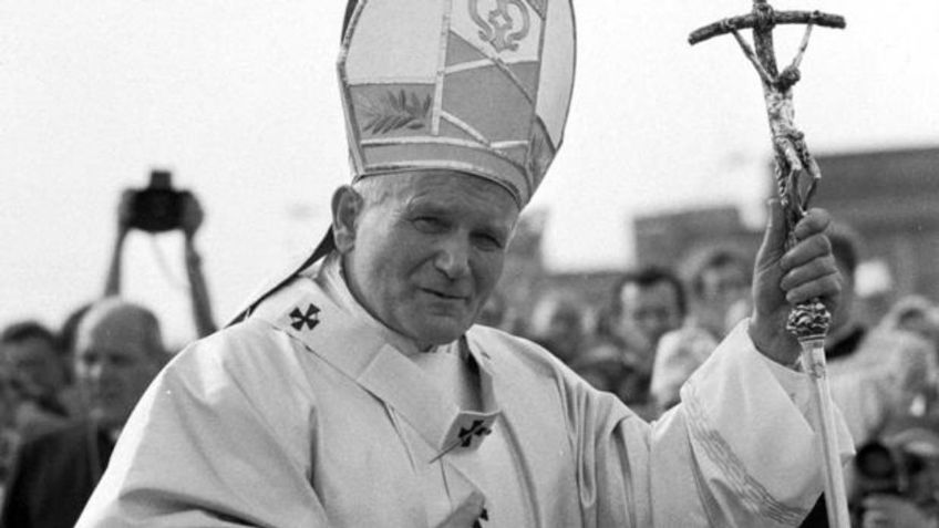 ¿Por qué celebramos hoy a San Juan Pablo II?: VIDEO + FOTOS