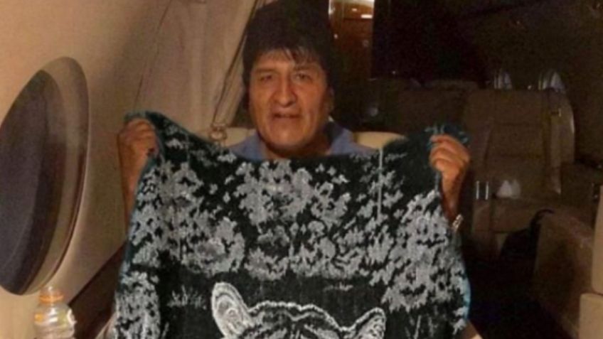 Evo Morales llega a México y también lo reciben los memes