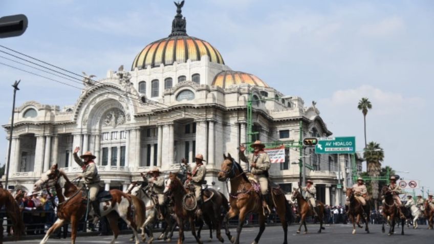 Así se vivió el desfile por el Día de la Revolución Mexicana en el Zócalo: FOTOS