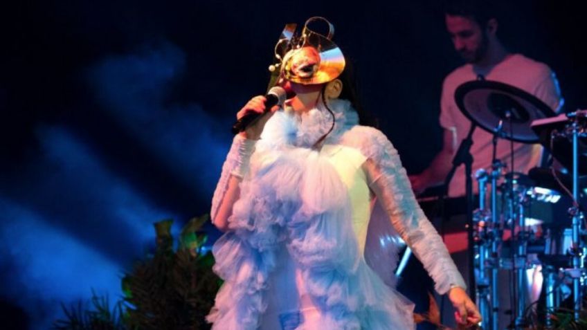 Björk: Estos son algunos de los mejores atuendos de la extravagante cantante