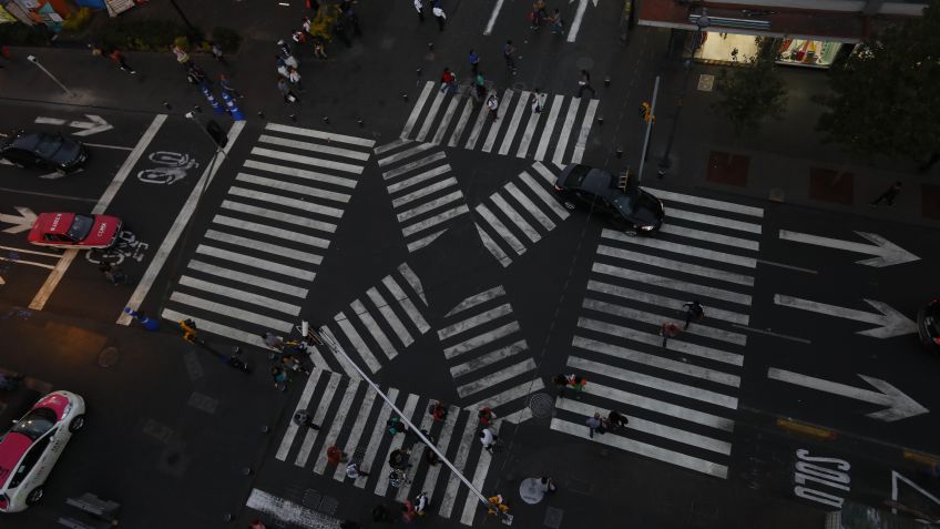 Confunde a peatones el primer cruce diagonal en la Ciudad de México