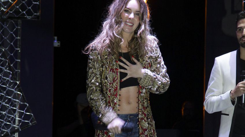 Belinda interpreta un 'cumbión” junto a Los Ángeles Azules