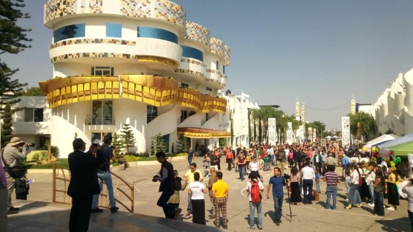 Iglesia La Luz del Mundo abre sus puertas al público; invitan a recorrido turístico