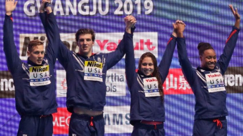 Rompe récord relevo mixto 4x100 libre de EU en Mundial de Natación