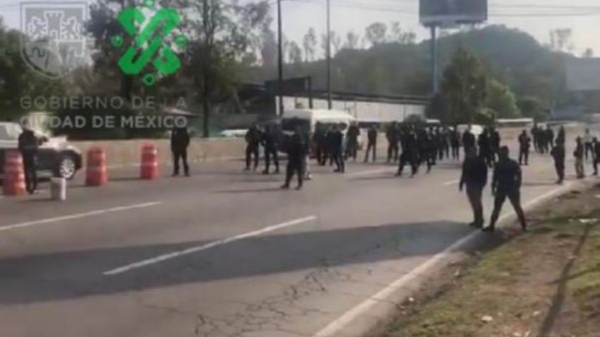 Manifestantes de la Policía Federal inician bloqueo en la autopista México-Pachuca