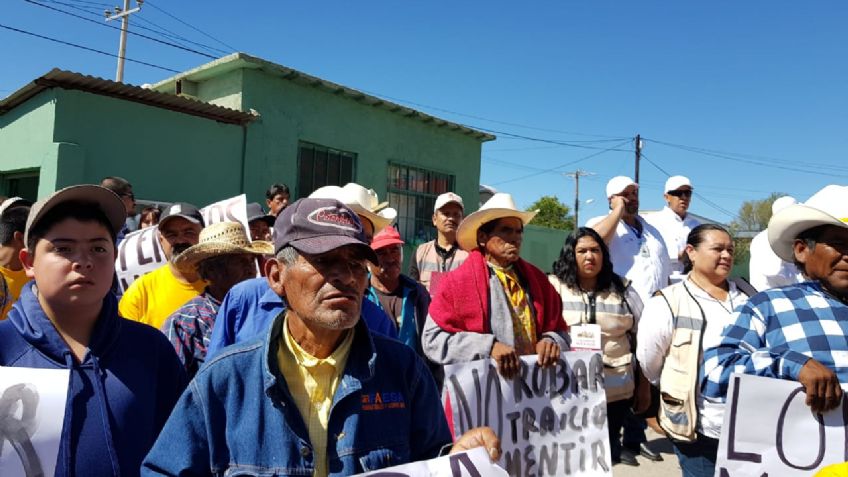 Rarámuris protestan en evento de López Obrador en Chihuahua