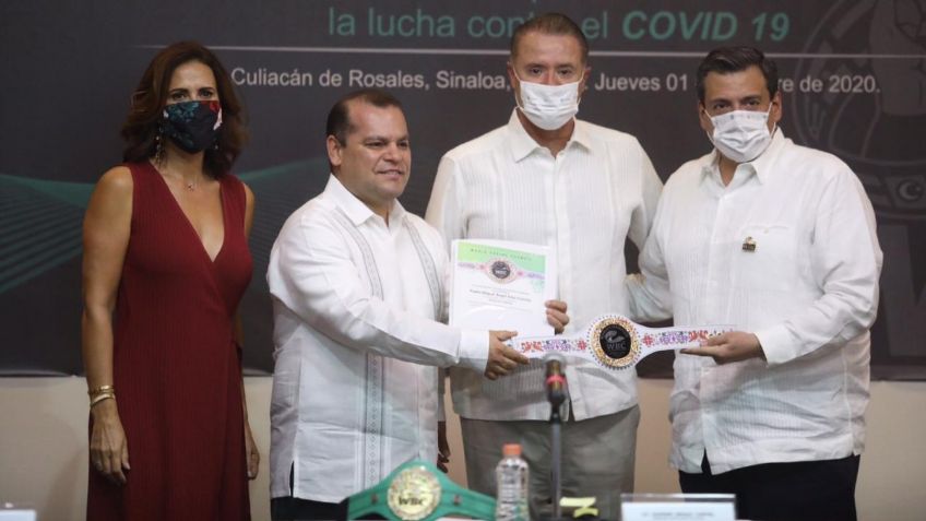 CMB entrega cinturón Mazahua al mérito humanitario a UAS y párroco