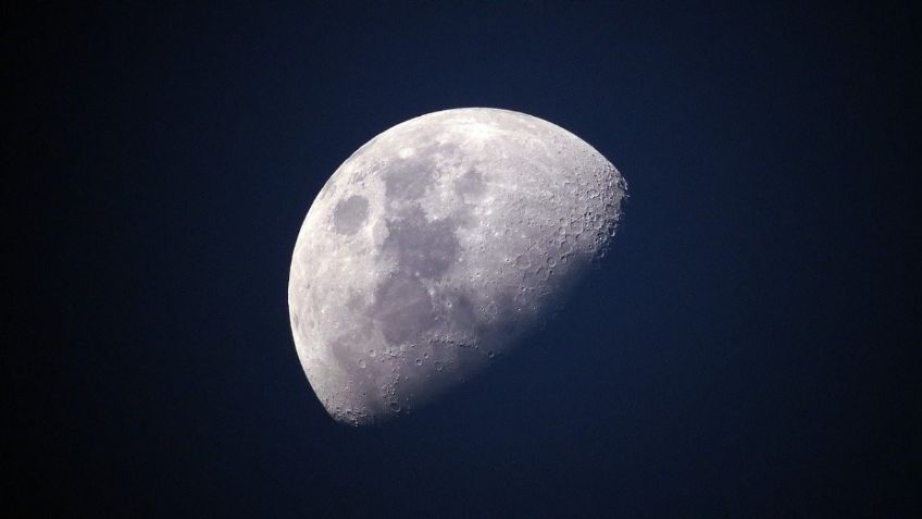 ¿Cuándo y por qué la luna 'desaparecerá' del cielo una noche?