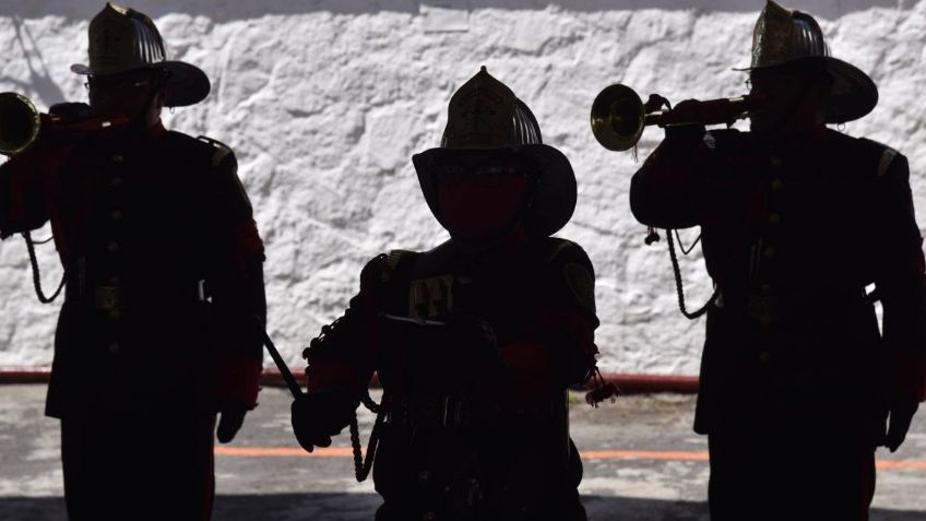 Leucemia no detiene el sueño de ser bombero a pequeño de 9 años en Tamaulipas 