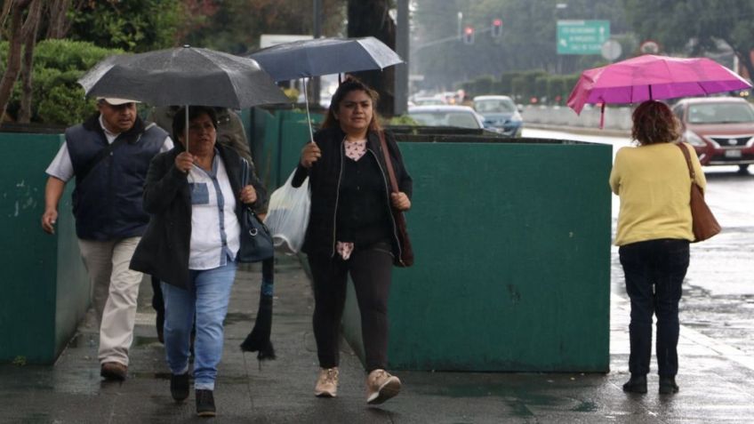 Clima CDMX: Lluvias castigan 10 alcaldías; Metro reduce velocidad de trenes