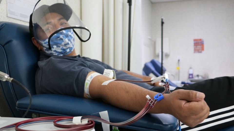 El ISSEMyM e ISEM reciben donaciones de plasma sanguíneo. Foto: Especial