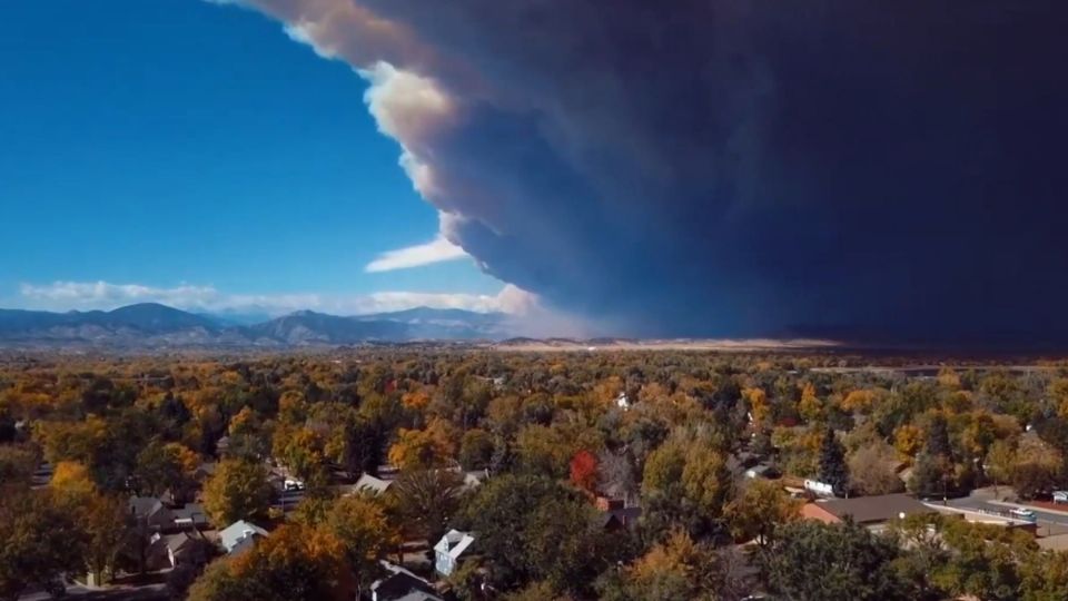 Cientos de personas han arribado a Colorado para refugiarse de los incendios. Foto: Especial.