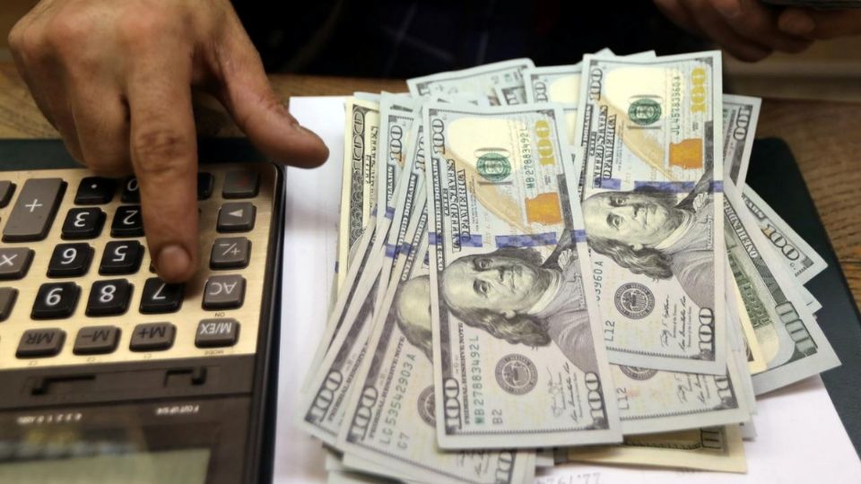 El peso mexicano cerró julio con una apreciación de 38.6 centavos.