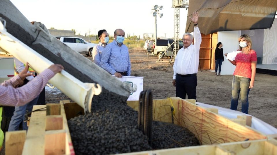 Desde Agua Prieta, Sonora, el tabasqueño deseó que si homologó estadounidense se recupere del COVID-19  Foto: Cuartoscuro