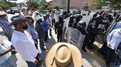 Desalojan a ganaderos que bloqueaban bulevar en Chilpancingo, Guerrero