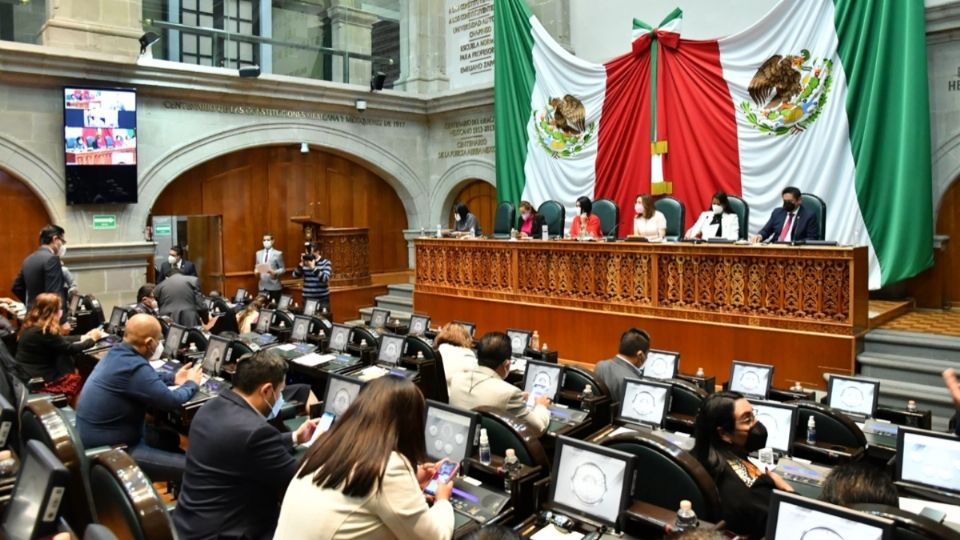 También se castigará cuando la víctima sea ascendiente, descendiente, hermano, pupilo, tutor, cónyuge, concubino o concubinario del inculpado, además de que en ambos casos, el delito se perseguirá de oficio.